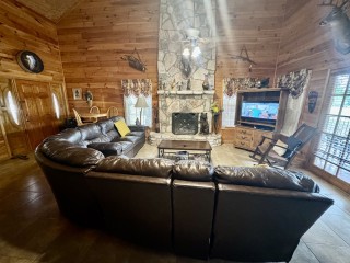 comanche-comanche_hideout_l001
